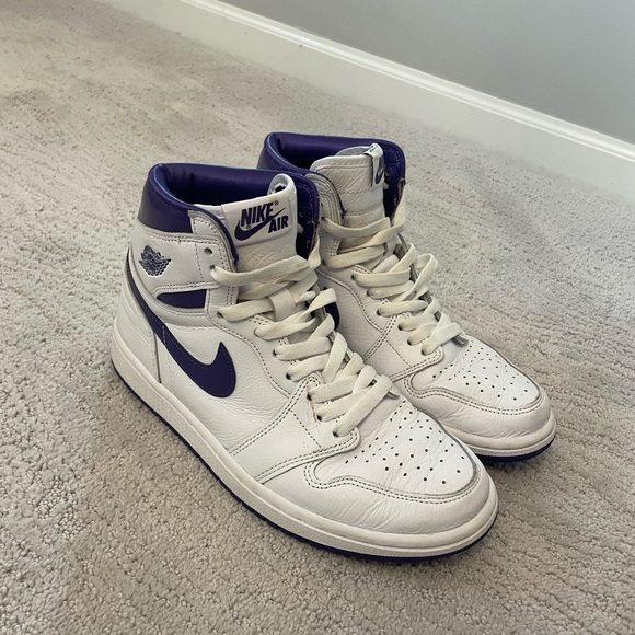 Wmns Air Jordan 1 High OG 'Court Purple' - Picture 2 of 7